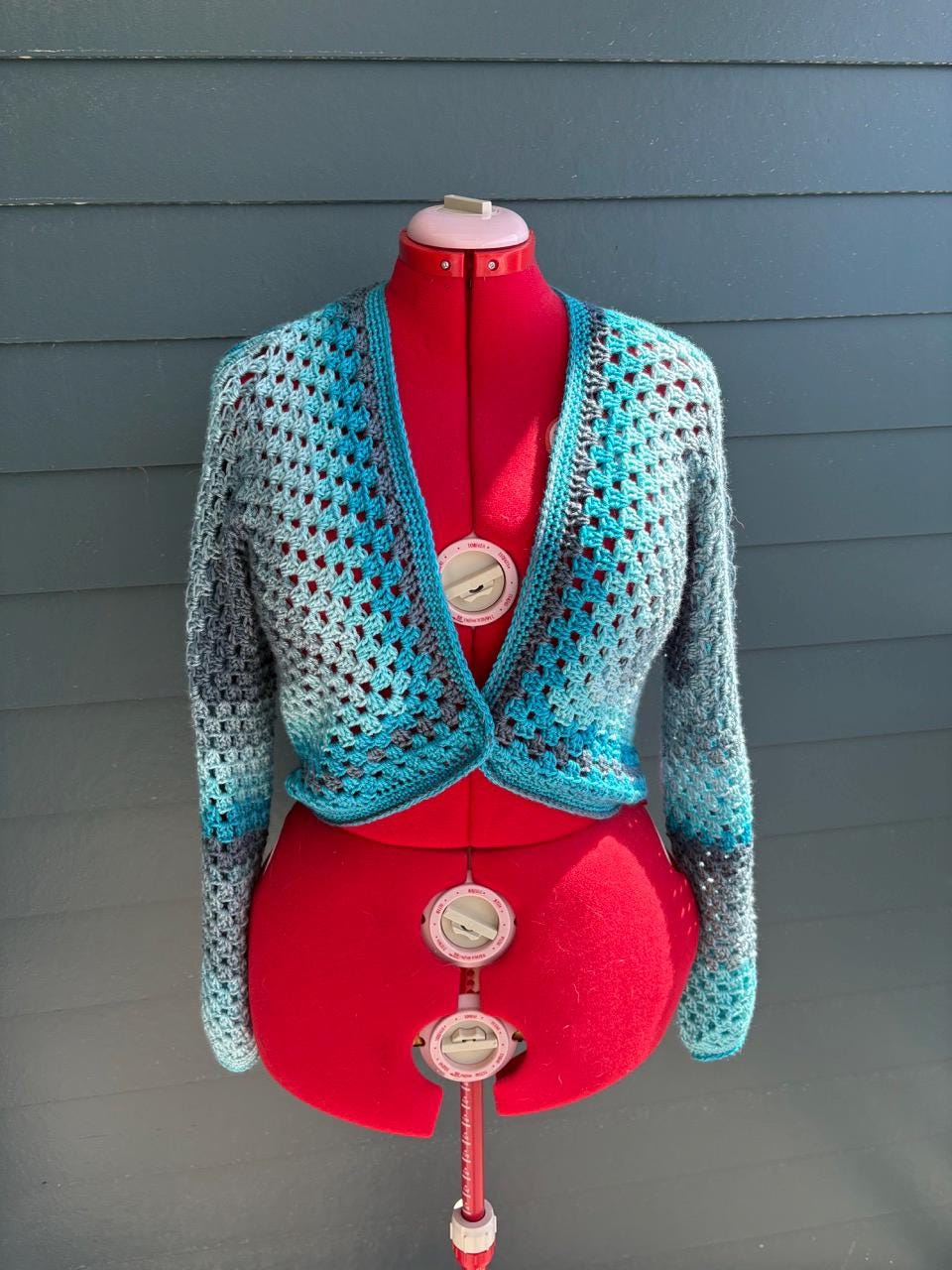 Ice-blue Cropped Hexagon Granny Sweater, Large